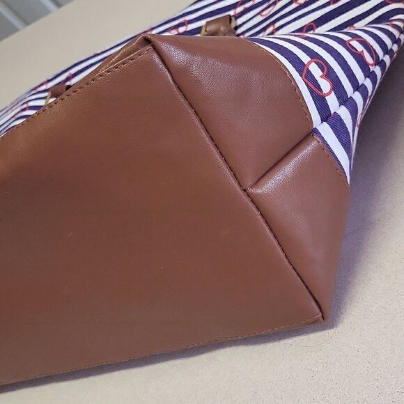 Navy & Blue Striped Carry-on Tote Bag with Red Hearts, Xtra Large - Picture 6 of 12